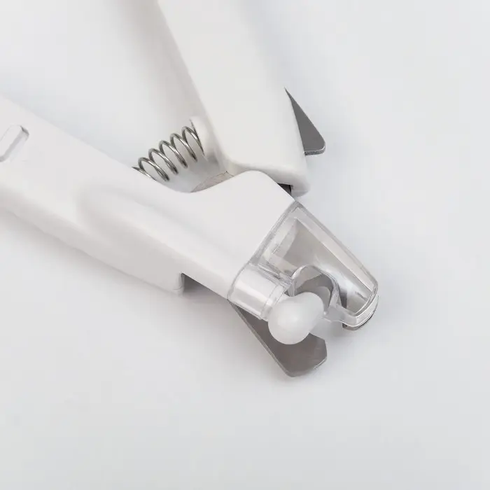 Умный когтерез для животных, с пилкой, LED фонарём и контейнером для когтей, на аккумуляторе Умный когтерез для животных, с пилкой, LED фонарём и контейнером для когтей, на аккумуляторе