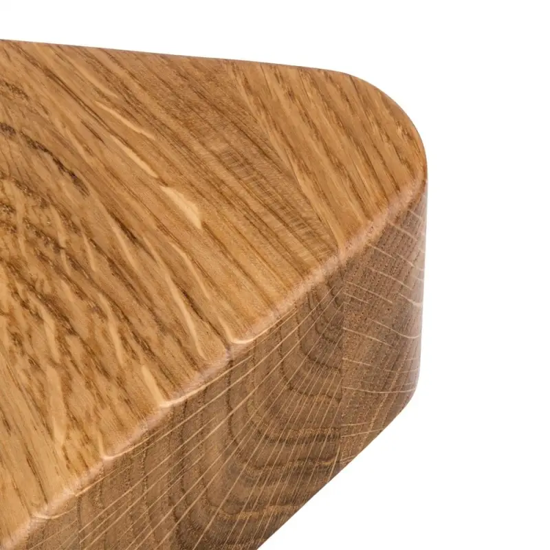 Стела &laquo;Глубина&raquo;, треугольная