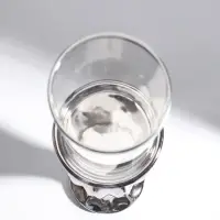 Подсвечник на 1 свечу &laquo;Версаль&raquo;, керамика, стекло, d=7.5 см, серебро, 10.5&times;10.5&times;44.5 см
