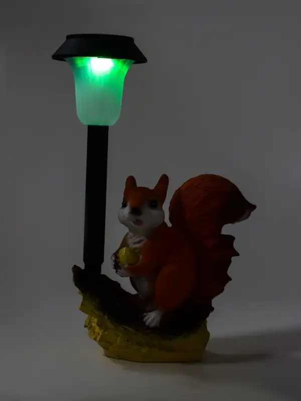 Садовая фигура - фонарь из полистоуна &laquo;Белка с орешком&raquo;, 24&times;16&times;24 см
