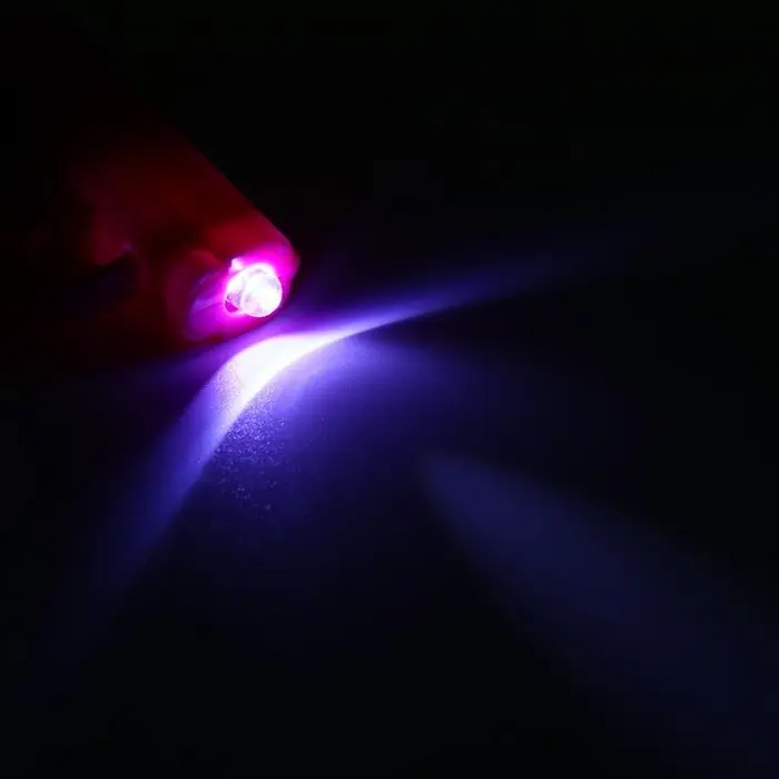 Фонарик брелок для ключей на кольце «Пистолет», 3×AG3, МИКС