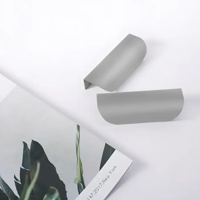 Ручка CAPPIO, м/о 96 мм, цвет матовый серый, 4 шт. Ручка CAPPIO, м/о 96 мм, цвет матовый серый, 4 шт.