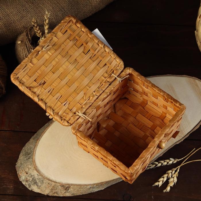 Оберег - шкатулка «Домовой», на сундучке, 10х15х14 см, микс Оберег - шкатулка «Домовой», на сундучке, 10х15х14 см, микс