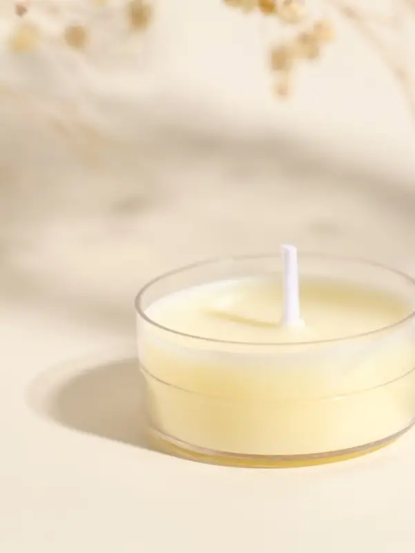 Чайная свеча ароматическая "Круглая" бледно-жёлтая, аромат фрезия 3,8х3,8х1,8 см