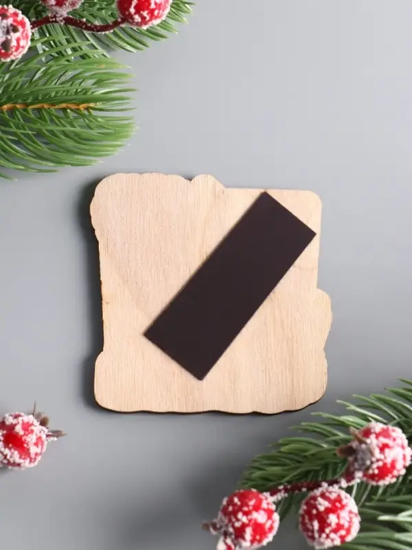 Магнит новогодний 2026 «Будь здоров без докторов», размер магнита 6.5×7 см