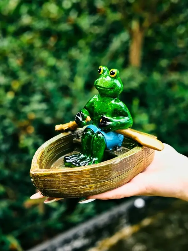 Садовая фигура из полистоуна &laquo;Лягушка в лодке&raquo;, 14&times;13&times;9.5 см, плавающая
