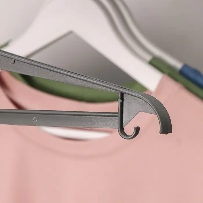 Плечики - вешалка для верхней одежды, размер 48-50, МИКС Плечики - вешалка для верхней одежды, размер 48-50, МИКС