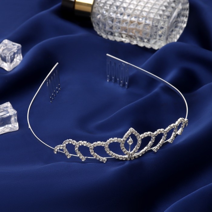 Диадема для волос Диадема для волос "Россыпь" листик, h-3,3 см, серебро