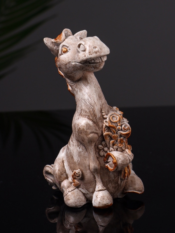 Статуэтка Статуэтка "Конь с букетом" 11см, цвет бежевый