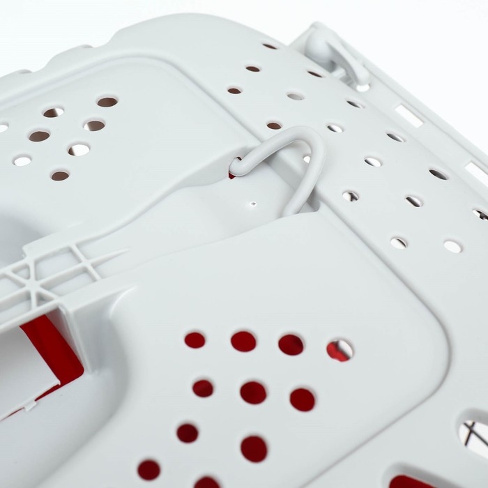 Переноска для животных пластиковая 47 х 30 х 35 см, вес до 9 кг, красная Переноска для животных пластиковая 47 х 30 х 35 см, вес до 9 кг, красная