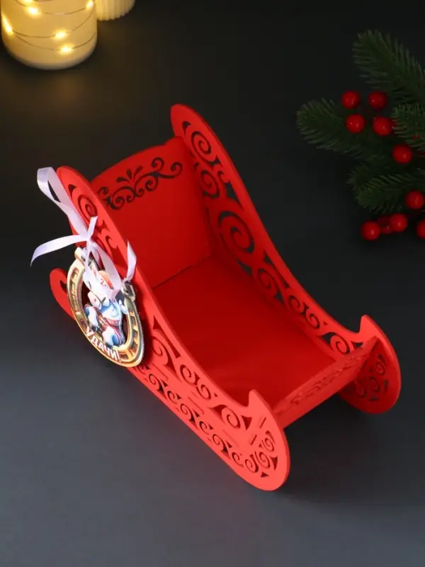 Шкатулка  Шкатулка "Сани" с магнитом, 23х10х14 см, красный