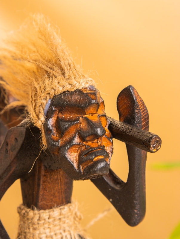 Сувенир «Аборигены с добычей», 27×21×7 +/- 2 см, дерево Сувенир «Аборигены с добычей», 27×21×7 +/- 2 см, дерево