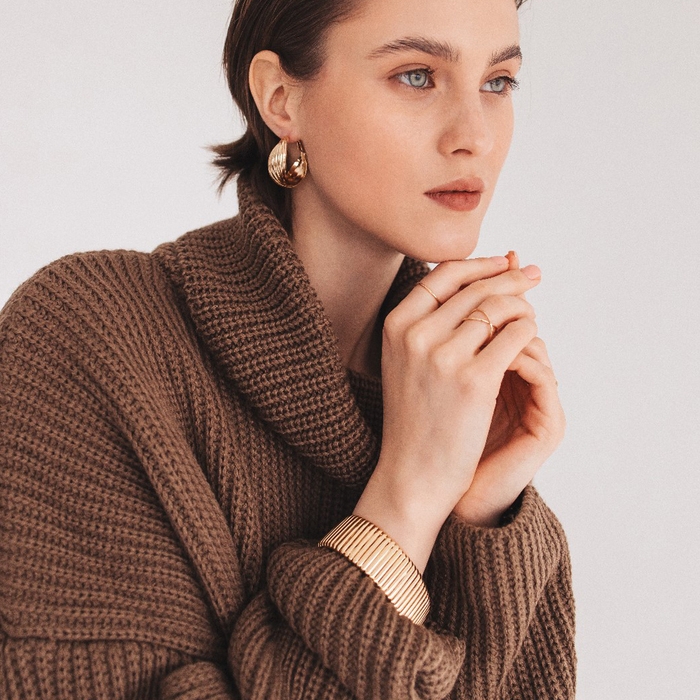 Серьги-кольца «Течение» поворот, цвет золото, d=3 Серьги-кольца «Течение» поворот, цвет золото, d=3