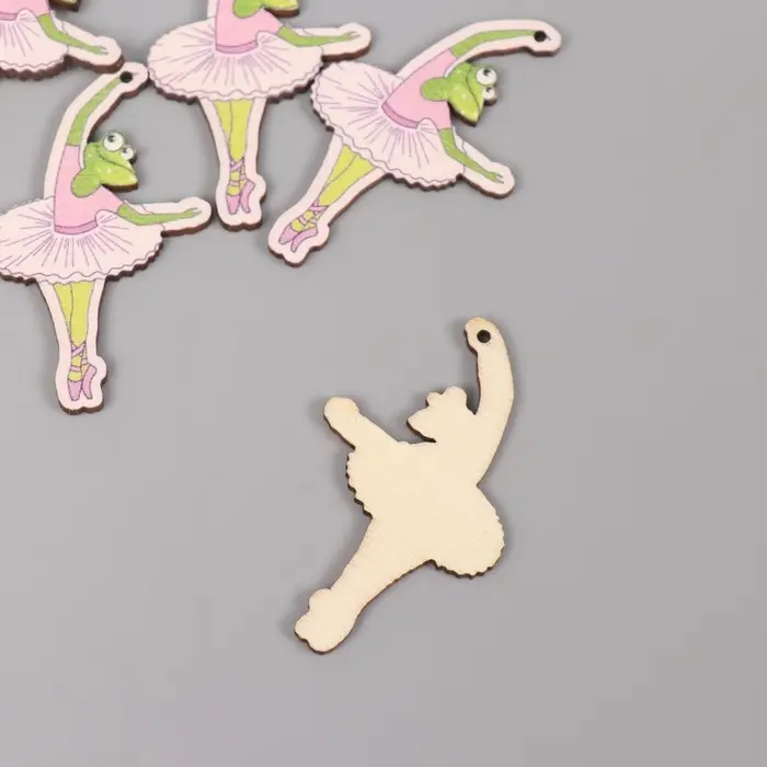 Декор для творчества дерево Декор для творчества дерево "Лягушка-балерина" 4,6х2,8х0,3 см