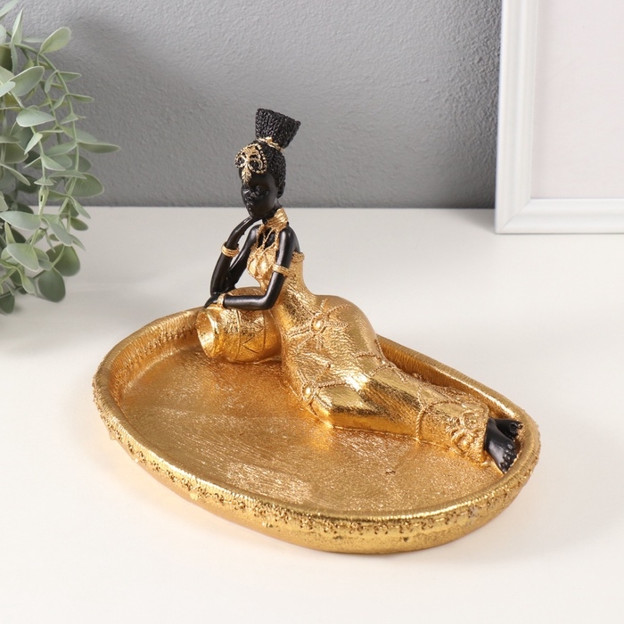 Сувенир полистоун подставка Сувенир полистоун подставка "Африканка Зэмба в золотом платье с вазой" 17х25х14,5 см
