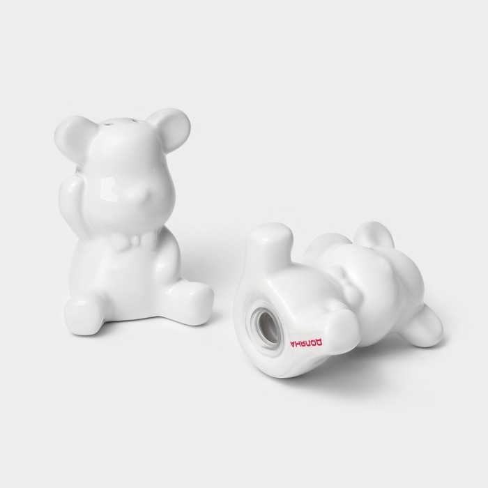 Набор для специй Доляна «Стильный мишка», 2 предмета: солонка 30 мл, перечница 30 мл, цвет белый Набор для специй Доляна «Стильный мишка», 2 предмета: солонка 30 мл, перечница 30 мл, цвет белый