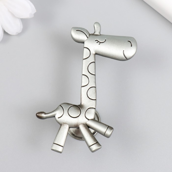 Ручка для шкатулки металл Ручка для шкатулки металл "Жираф" состаренное серебро 7,7х5,5х2,3 см