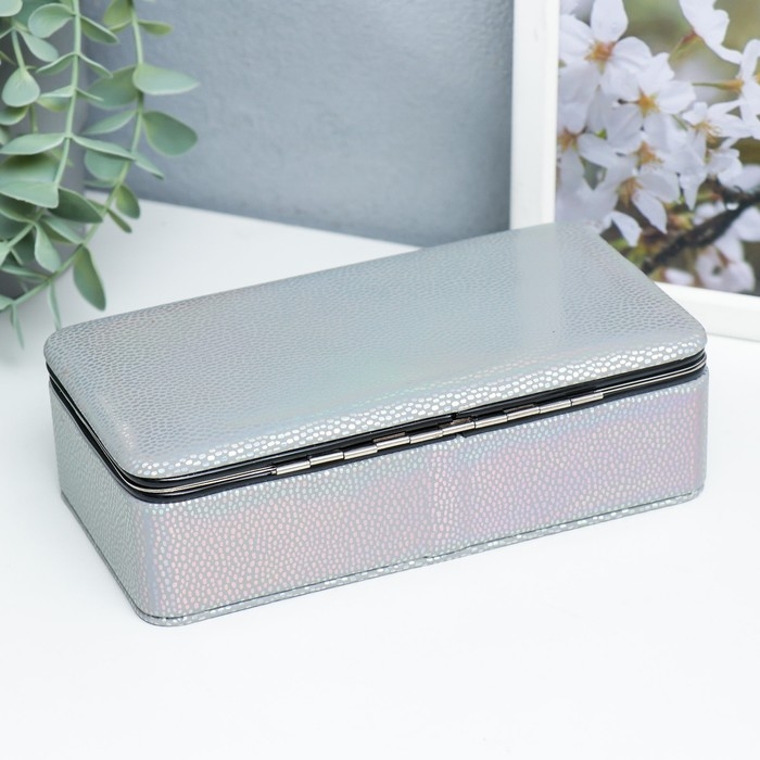 Шкатулка кожзам для украшений Шкатулка кожзам для украшений "Маленькие пятнышки. Серая голография" 6х9,8х18,5 см