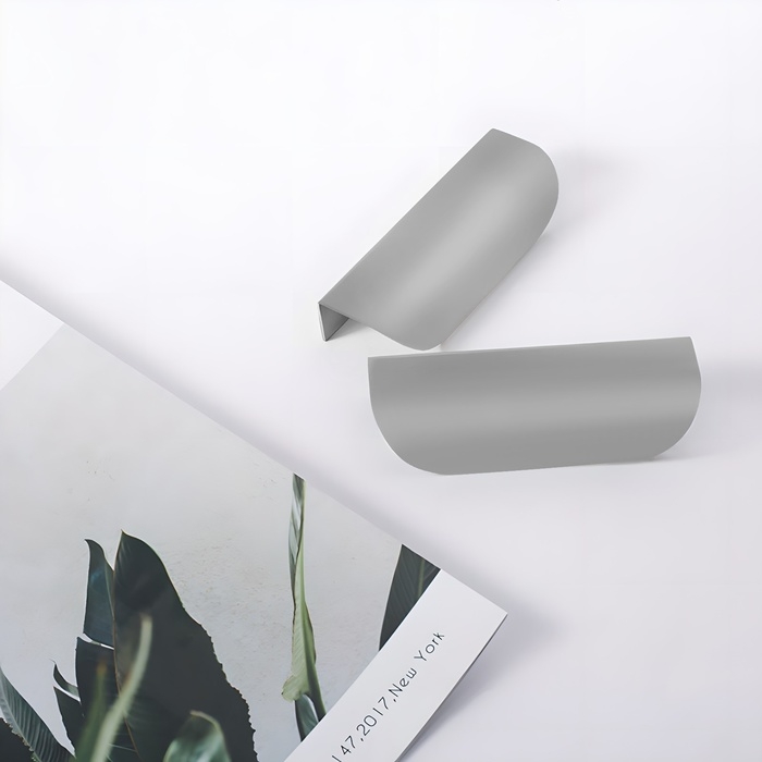 Ручка CAPPIO, м/о 96 мм, цвет матовый серый Ручка CAPPIO, м/о 96 мм, цвет матовый серый