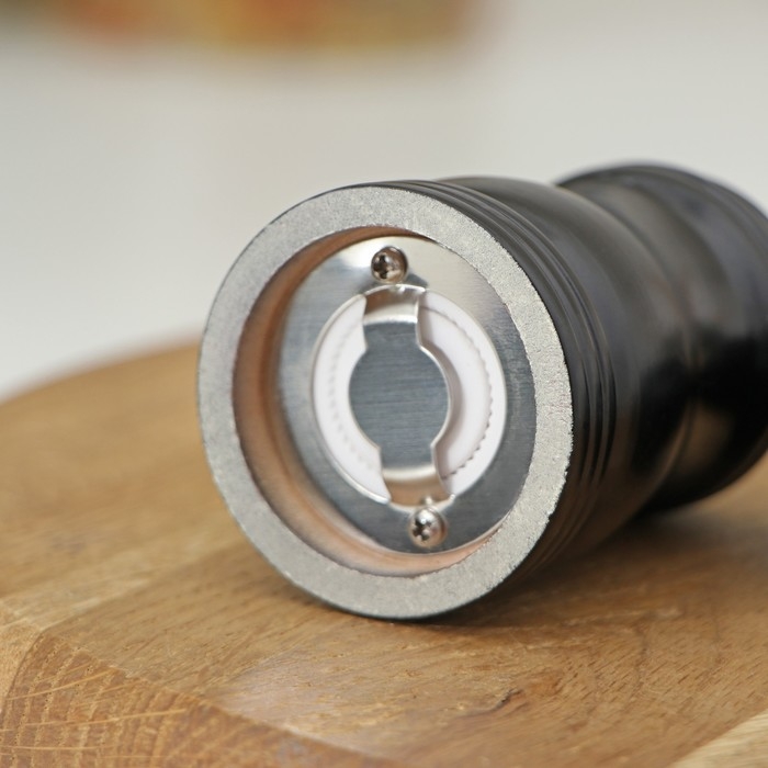 Мельница для специй Доляна «Дуновение леса», 10,5×4,5 см, керамический механизм, цвет тёмное дерево Мельница для специй Доляна «Дуновение леса», 10,5×4,5 см, керамический механизм, цвет тёмное дерево