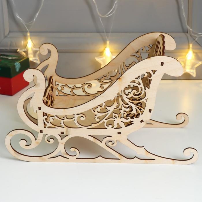 Шкатулка дерево для конфет  Шкатулка дерево для конфет "Новогодние Сани" (набор 6 деталей)  28,5х17х12 см