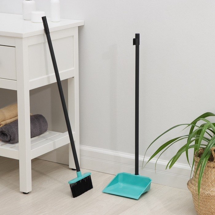 Щётка для пола с совком «Практик», цвет МИКС Щётка для пола с совком «Практик», цвет МИКС