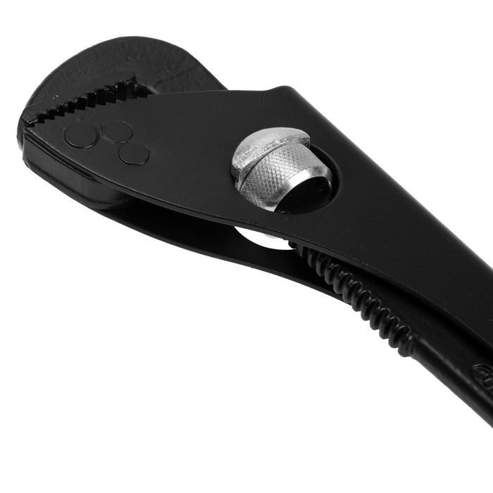 Ключ трубный ТУНДРА, 45 сталь, увеличенное раскрытие до 50 мм, 260 мм Ключ трубный ТУНДРА, 45 сталь, увеличенное раскрытие до 50 мм, 260 мм