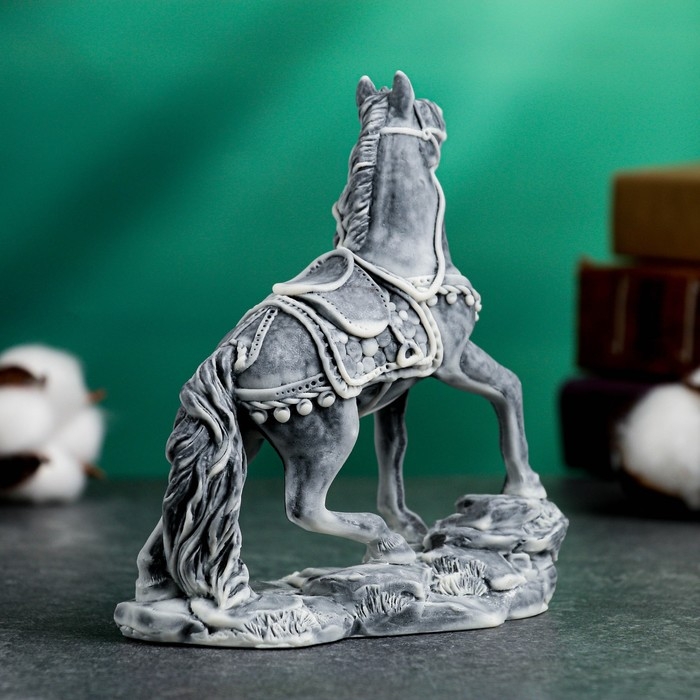 Фигура Фигура "Богатырский Конь в сбруе" 13см