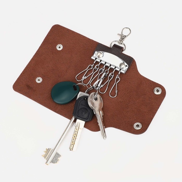 Ключница на кнопках, длина 11 см, 7 карабинов, цвет коричневый Ключница на кнопках, длина 11 см, 7 карабинов, цвет коричневый