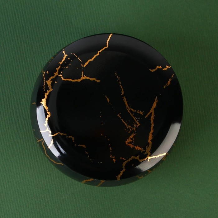 Новогодняя ароматическая свеча в банке «Новый год: Роскошь», аромат ваниль, 6 х 6 х 4 см. Новогодняя ароматическая свеча в банке «Новый год: Роскошь», аромат ваниль, 6 х 6 х 4 см.