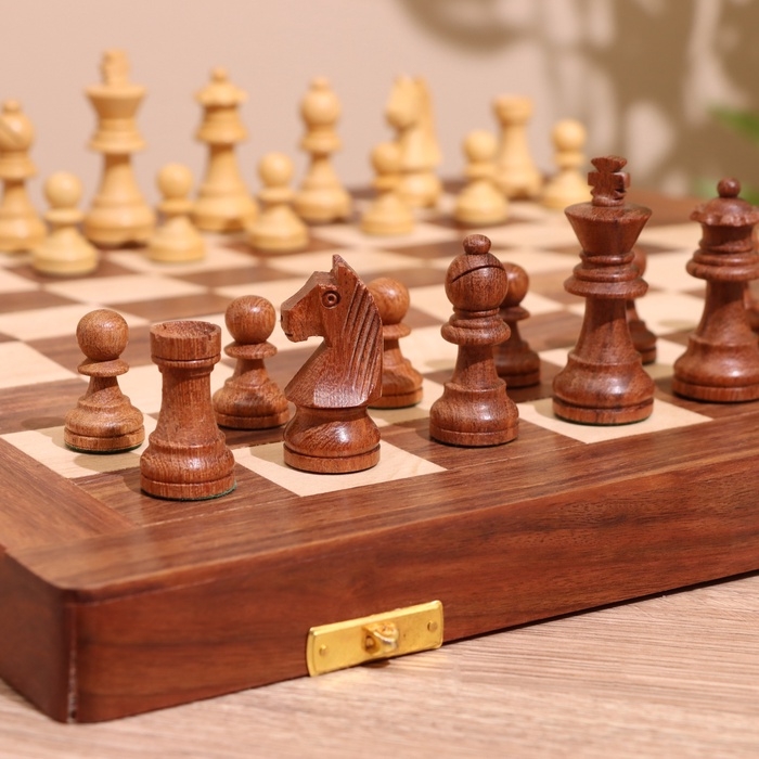 Шахматы турнирные, доска 36х36, дерево шишам Шахматы турнирные, доска 36х36, дерево шишам