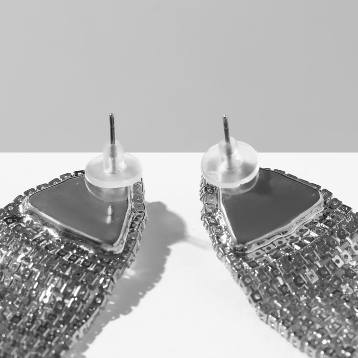 Серьги висячие со стразами «Грация» крупный треугольник, цвет белый в серебре, 11 см Серьги висячие со стразами «Грация» крупный треугольник, цвет белый в серебре, 11 см