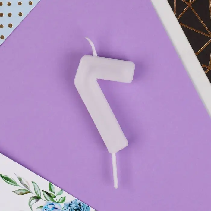 Свеча для торта, цифра «7», 5,5 х 8 см. Свеча для торта, цифра «7», 5,5 х 8 см.