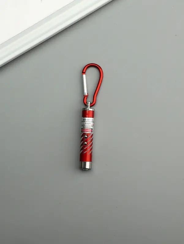 Фонарик - лазер брелок для ключей на карабине &laquo;Камушек&raquo;, МИКС