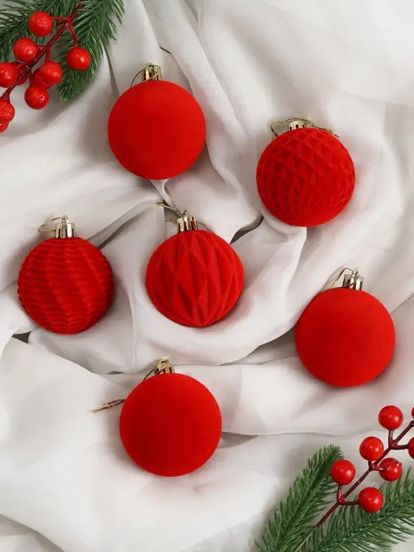 Набор шаров пластик d-6 см, 6 шт Набор шаров пластик d-6 см, 6 шт "Бархат. Время праздника" классик, красный