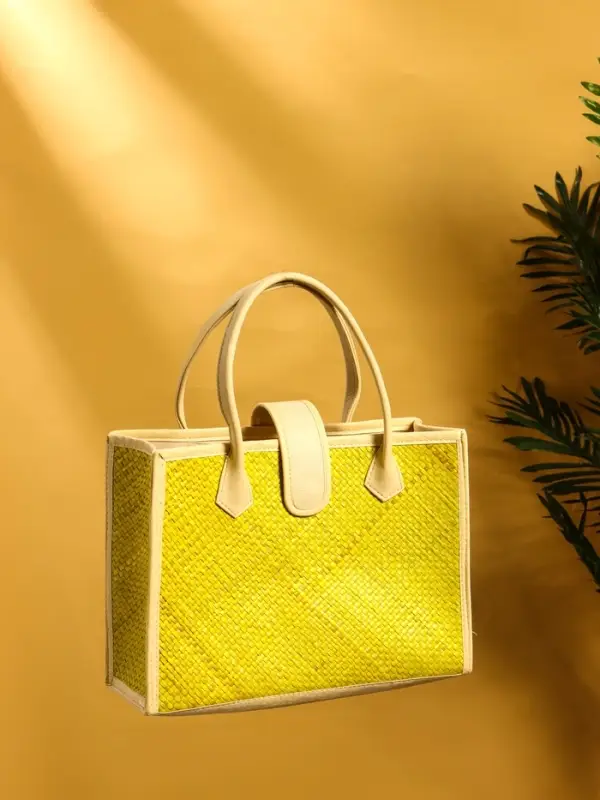 Сумка плетёная на застёжке из пандана, 35×12×40 см, жёлтая Сумка плетёная на застёжке из пандана, 35×12×40 см, жёлтая