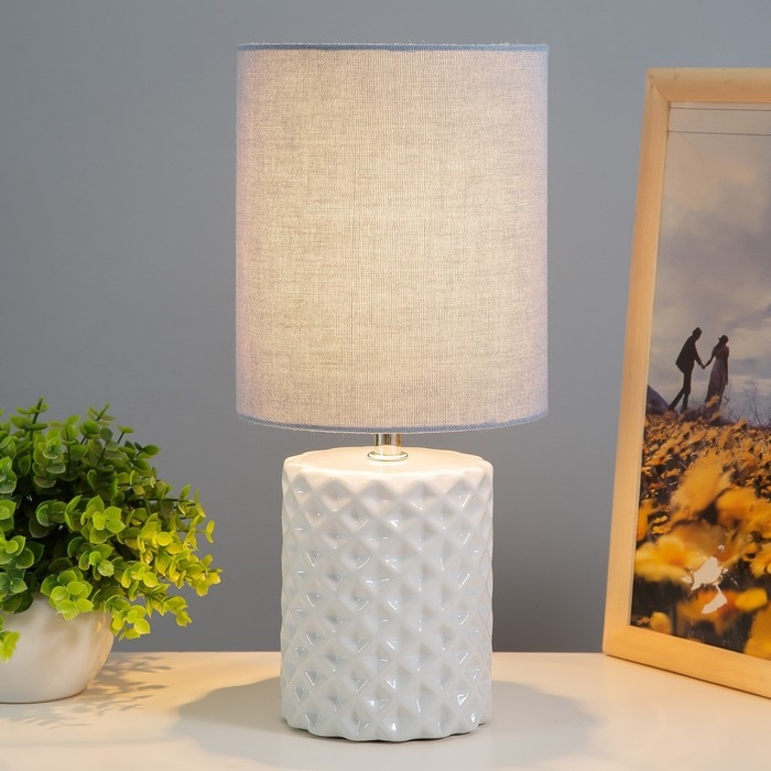 Настольная лампа Настольная лампа "Бернард" 1х40Вт Е14 пр-1,6м белый/голубой 15х15х33см