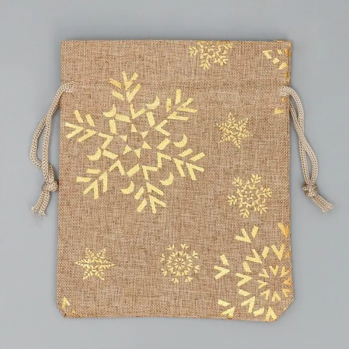 Мешочек подарочный холща &laquo;Золотые снежинки&raquo;, тиснение, 10 х 12 см +/- 1.5 см