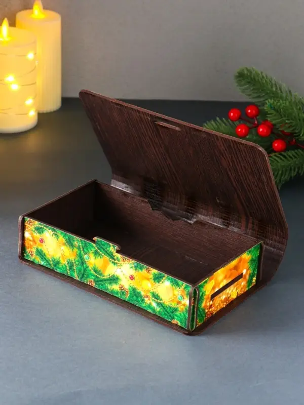 Книга-шкатулка новогодняя Конь в мантии с короной "Здоровья, счастья и богатства".19х13х5 см 1090356