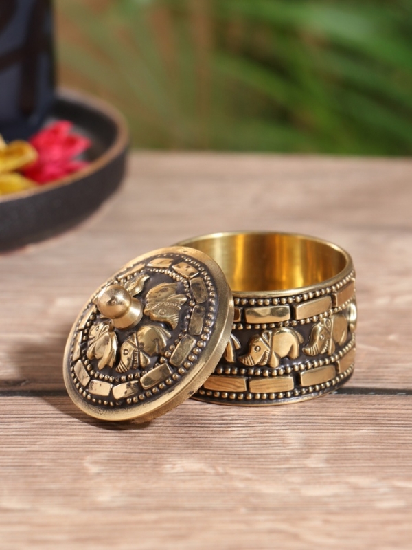 Шкатулка Шкатулка "Слоны" латунь 4,5х4,5х5 см, цв. чёрный