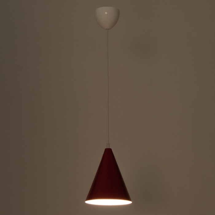 Светильник BayerLux Светильник BayerLux "Конус" 1х15Вт Е14 красный 16х16х20см