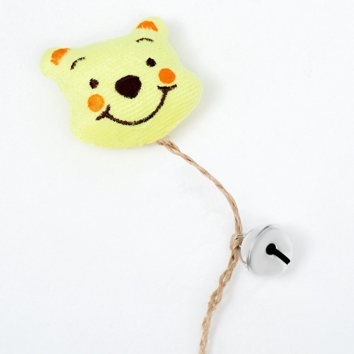 Игрушка для кошек с кошачьей мятой и перьями  Игрушка для кошек с кошачьей мятой и перьями "Медведь", 10 см, с бубенчиком