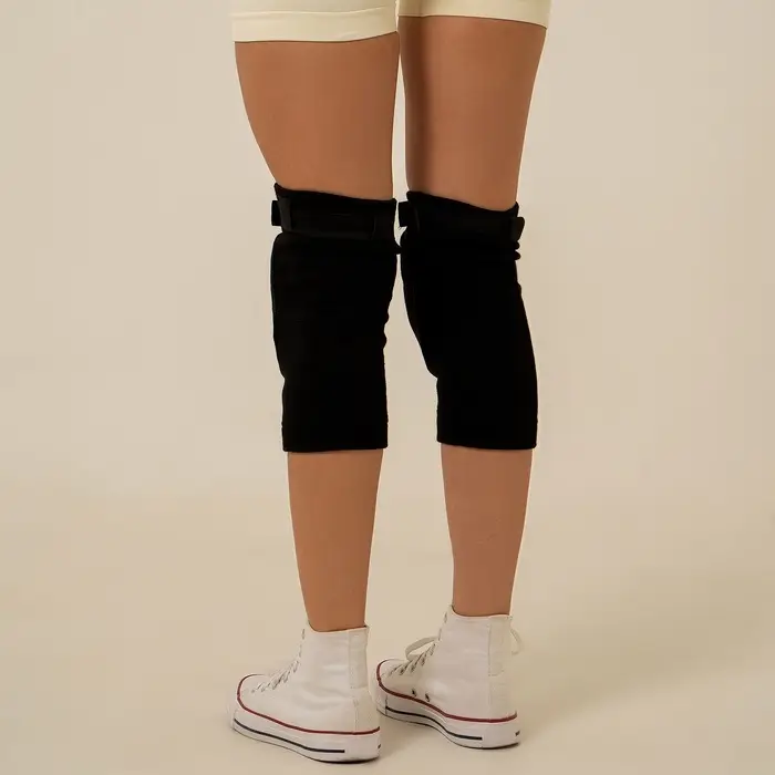 Наколенники волейбольные ONLYTOP, р. М, цвет чёрный