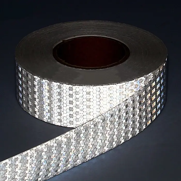 Светоотражающая лента, самоклеящаяся, белая, 5 см &times; 45 м