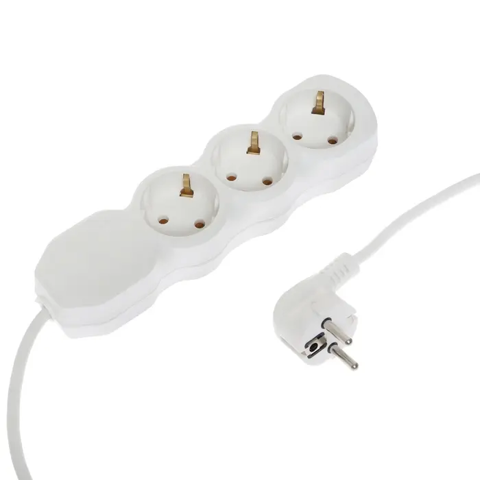 Удлинитель сетевой Luazon Lighting ECO 3 розетки, 10 м, 10 А, 2200 Вт, заземление, белый