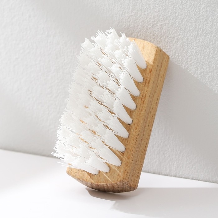 Щётка для одежды, 8×3,5 см, 44 пучка, искусственная щетина, цвет МИКС Щётка для одежды, 8×3,5 см, 44 пучка, искусственная щетина, цвет МИКС