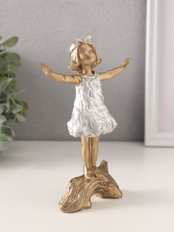 Сувенир полистоун Сувенир полистоун "Малышка - счастливое детство" бронза с серебром 9,5х4,5х16 см