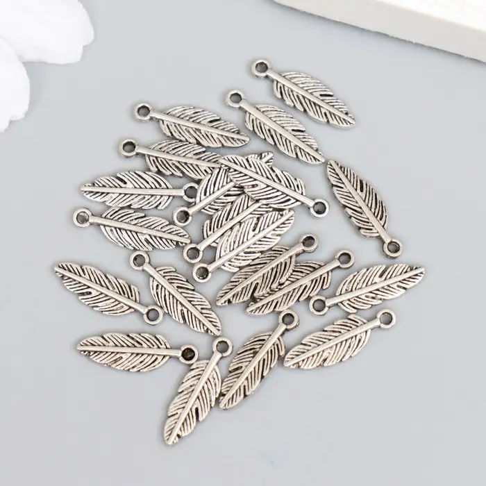 Подвеска "Перо", цвет серебро 5х15 мм