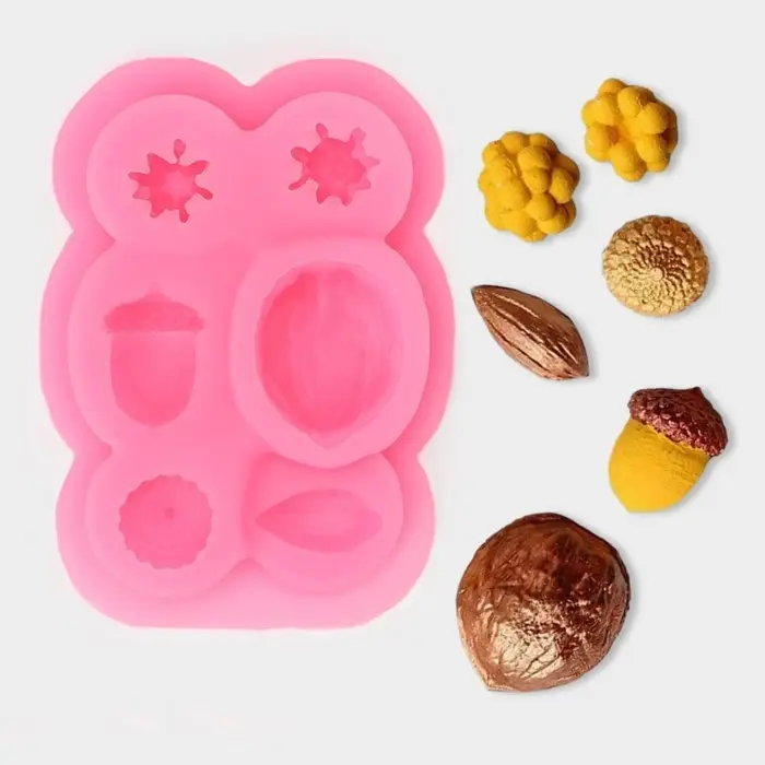 Молд для заливки «Орешки», силикон, 9×6.5×1.5 см, розовый