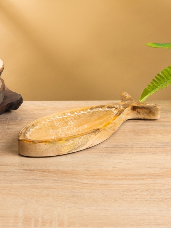 Блюдо в форме рыбки Блюдо в форме рыбки "Пряник" дерево манго 25,5х10х2 см